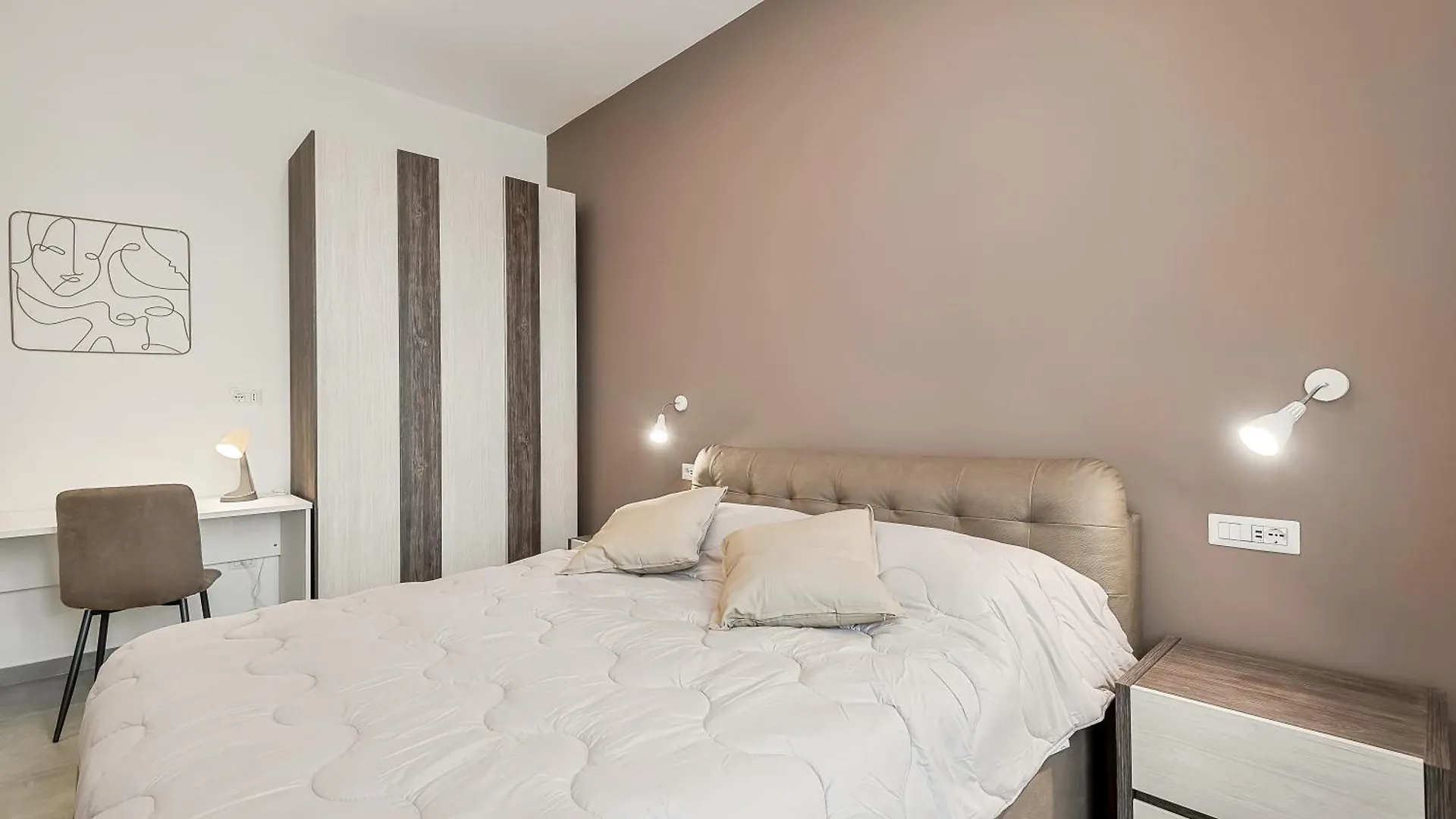 Home 501 Guest House - La Spezia 0*,
