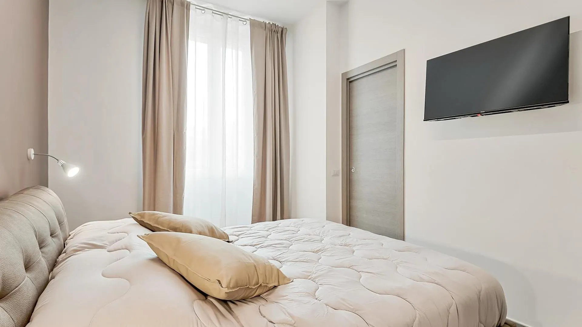 Home 501 Guest House - La Spezia 0*,
