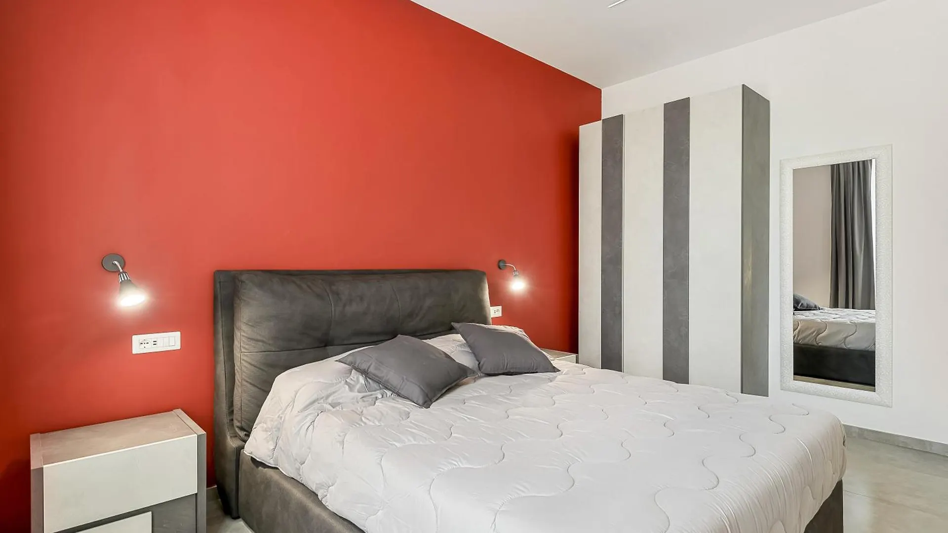 Home 501 Guest House - La Spezia Italy
