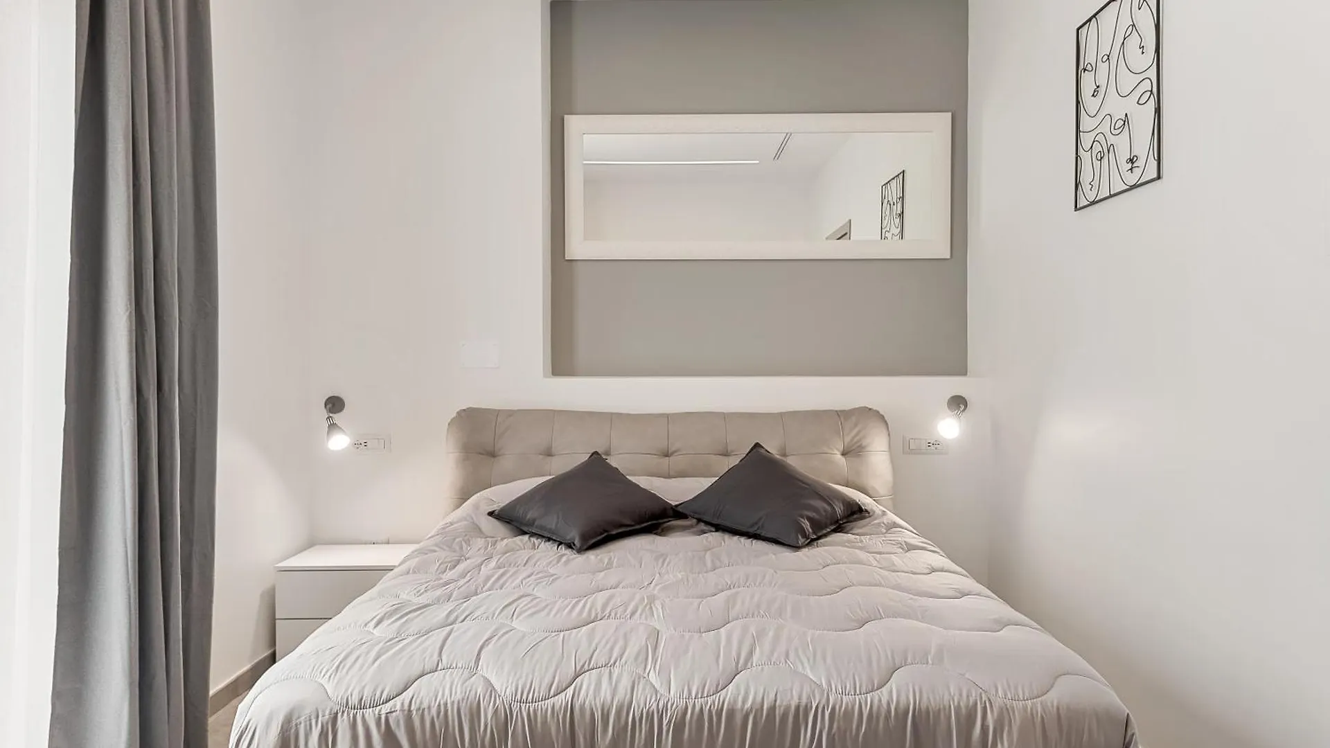 Home 501 Guest House - La Spezia 0*,  Italy